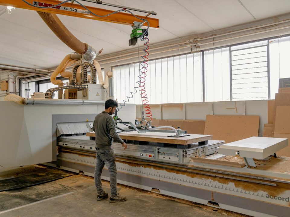 lavorazione legno CNC